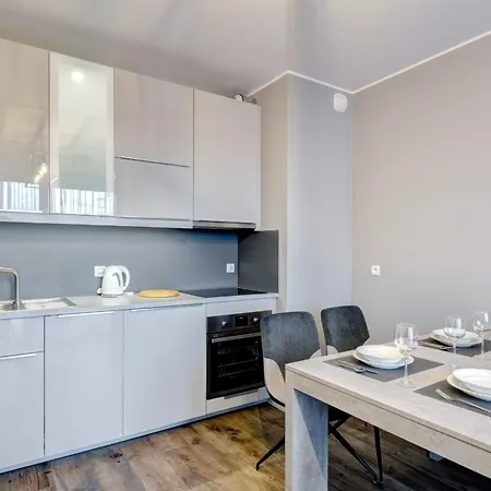 Elegant And Modern Dom & House In