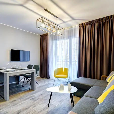 Elegant And Modern Dom & House In 格但斯克
