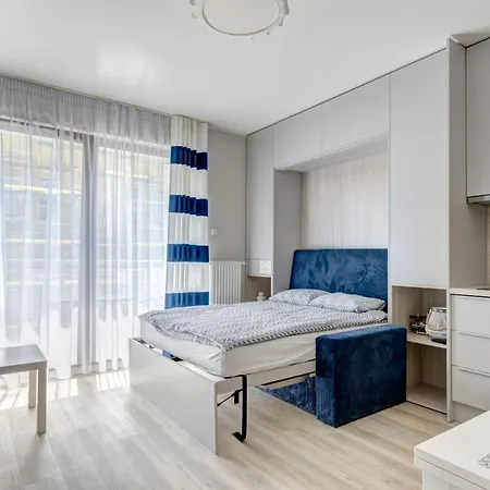 Elegant Jaglana With Parking In Old Town By Renters Lägenhet