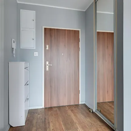 Elegant And Modern Dom & House In Apartment