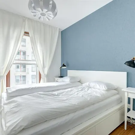 Elegant And Modern Dom & House In *