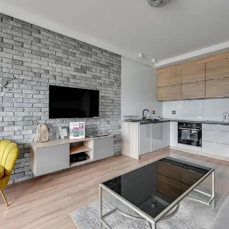 Elegant And Modern Dom & House In *
