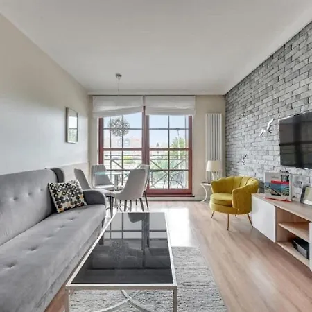 Apartment Elegant And Modern Dom & House In *