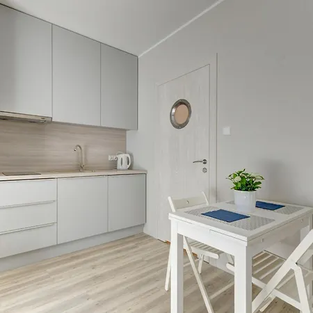 Elegant Jaglana With Parking In Old Town By Renters *