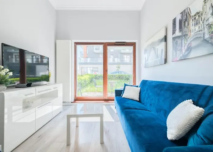 Elegant Jaglana With Parking In Old Town By Renters 아파트 *